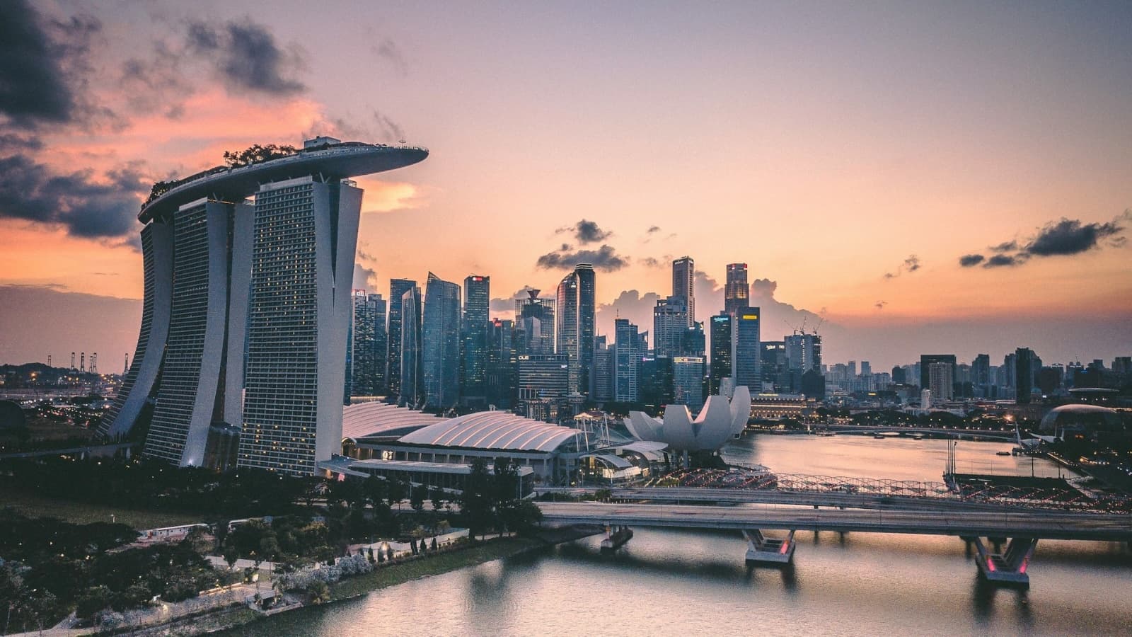 Mantente conectado en Singapur sin una SIM física