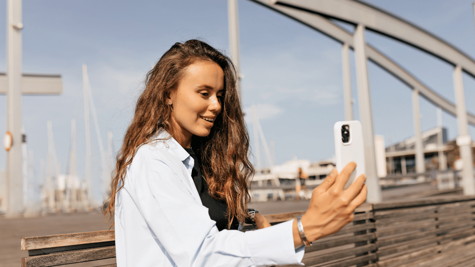 imagen de una persona con el smartphone