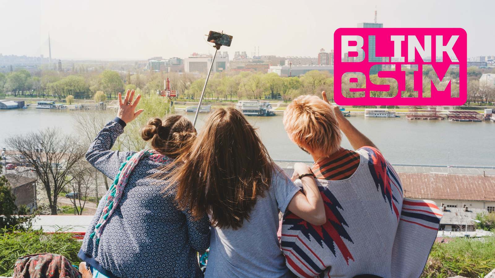 Imagen de un grupo de turistas en Canadá